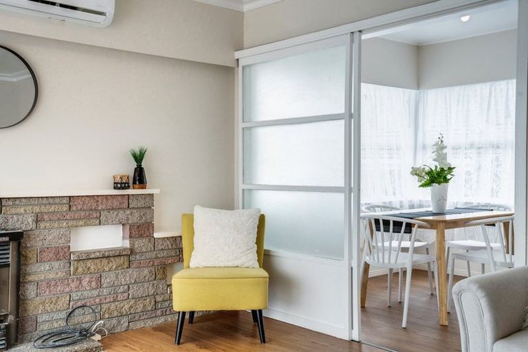 Photo of property in 21 Idlewild Avenue, Mangere, Auckland, 2022