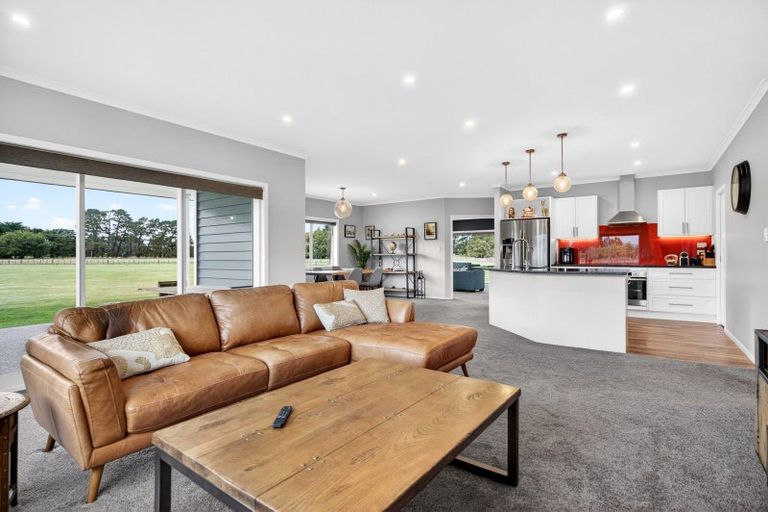 Photo of property in 32 Spencer Lane, Greytown, 5712
