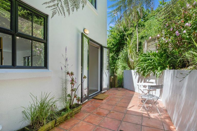 Photo of property in 358u7 The Terrace, Te Aro, Wellington, 6011