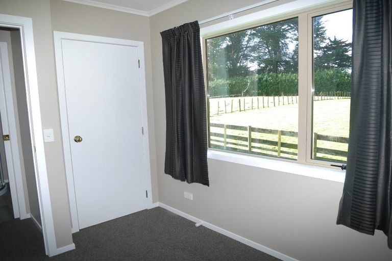 Photo of property in 11 Kebbell Drive, Waikanae, 5391