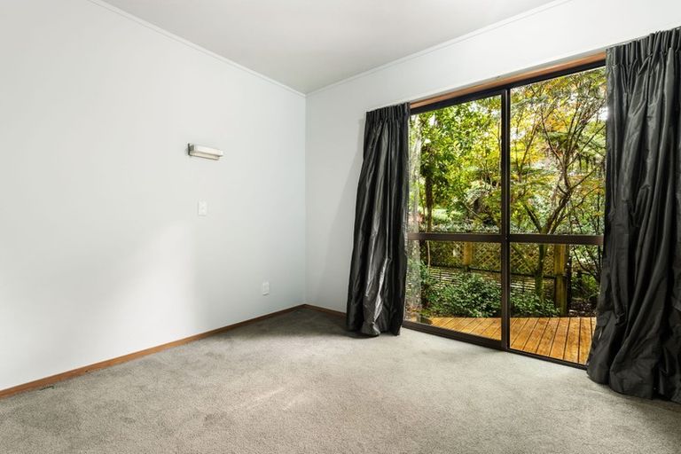 Photo of property in 113 Daffodil Street, Titirangi, Auckland, 0604