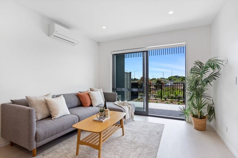 Photo of property in 4 Juniper Drive, Rosehill, 2113