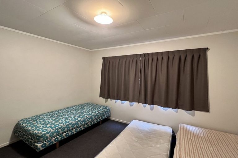 Photo of property in 5 Emmadale Lane, Hamilton East, Hamilton, 3216