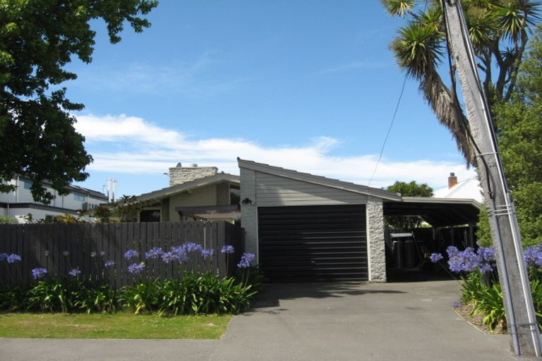 Photo of property in 2/18a Queens Avenue, Merivale, Christchurch, 8014