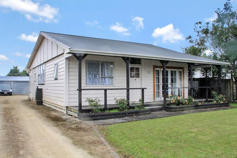 Photo of property in 10 Fairs Road, Milson, Palmerston North, 4414