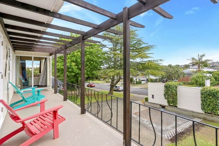 Photo of property in 95 Hillcrest Avenue, Hillcrest, Auckland, 0627