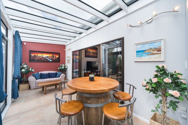 Photo of property in 16 Akaroa Avenue, Awapuni, Palmerston North, 4412