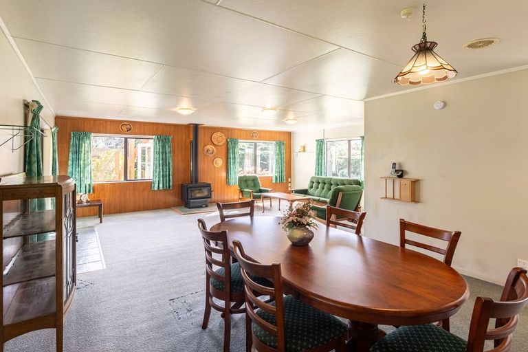 Photo of property in 218 Hokio Beach Road, Levin, 5571