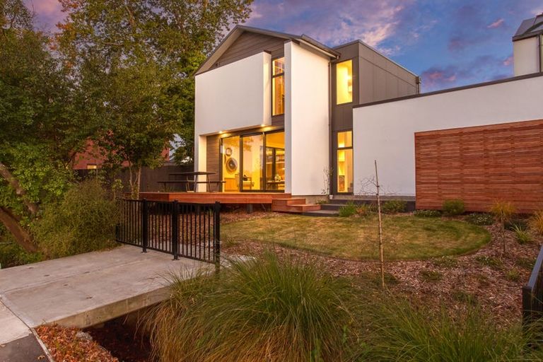 Photo of property in 54a Innes Road, St Albans, Christchurch, 8052