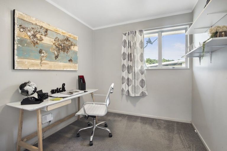 Photo of property in 4 Parvin Place, Pukekohe, 2120