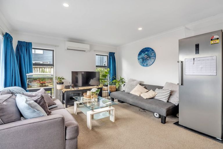 Photo of property in 2/5 Jones Crescent, Melville, Hamilton, 3206