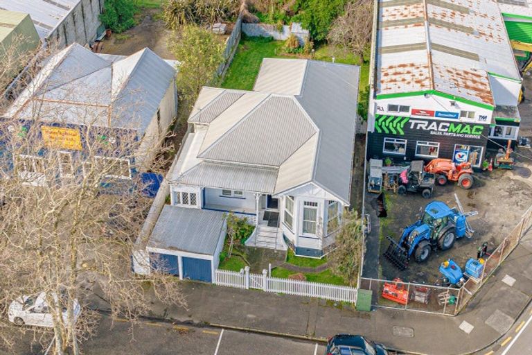 Photo of property in 211 Guyton Street, Whanganui, 4500