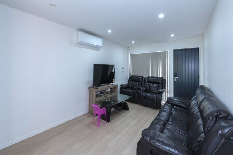 Photo of property in 7 Tairere Crescent, Rosehill, Papakura, 2113