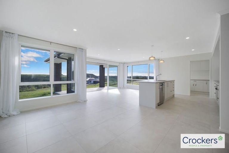 Photo of property in 1522a Old North Road, Helensville, 0875