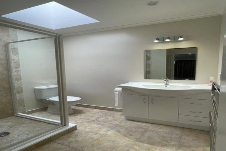 Photo of property in 3 Princeton Parade, Albany, Auckland, 0632