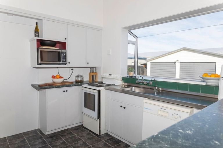 Photo of property in 5 Alexandra Street, Dannevirke, 4930