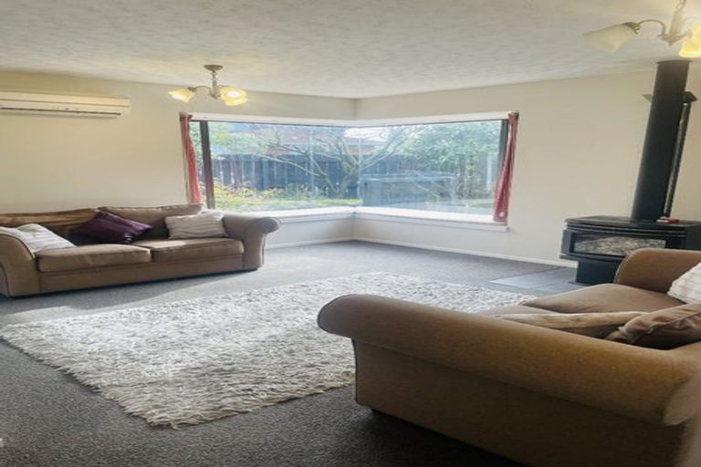 Photo of property in 2/35 Solway Avenue, Ilam, Christchurch, 8041