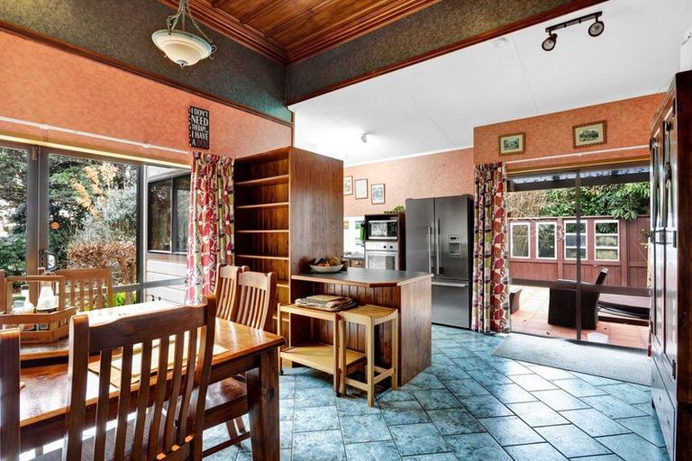 Photo of property in 165 South Road, Hawera, 4610