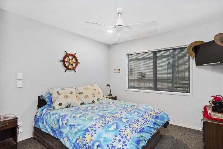 Photo of property in 1321a Papamoa Beach Road, Papamoa Beach, Papamoa, 3118