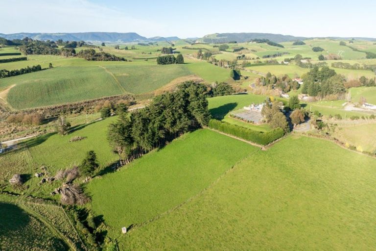 Photo of property in 22 Glenham School Road, Glenham, Wyndham, 9891