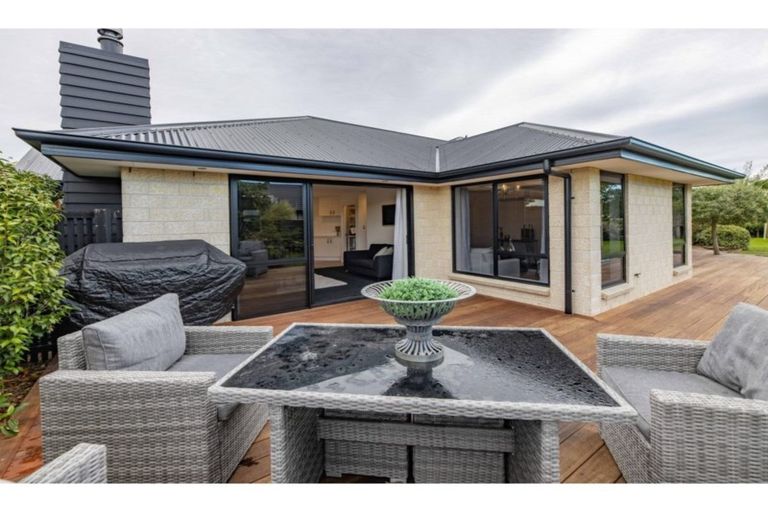 Photo of property in 39 Jacks Drive, West Melton, 7618