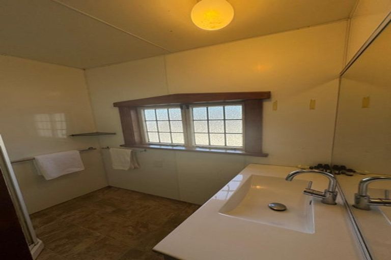 Photo of property in 7 Pharazyn Street, Melling, Lower Hutt, 5010