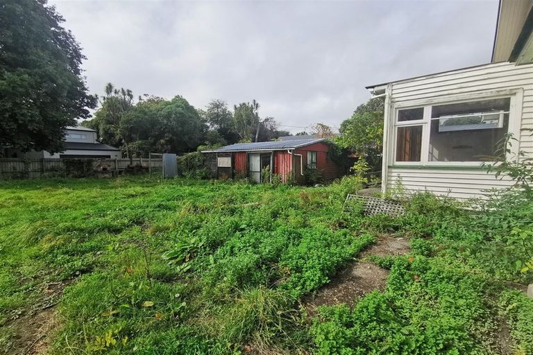 Photo of property in 25 Fifield Terrace, Waltham, Christchurch, 8023