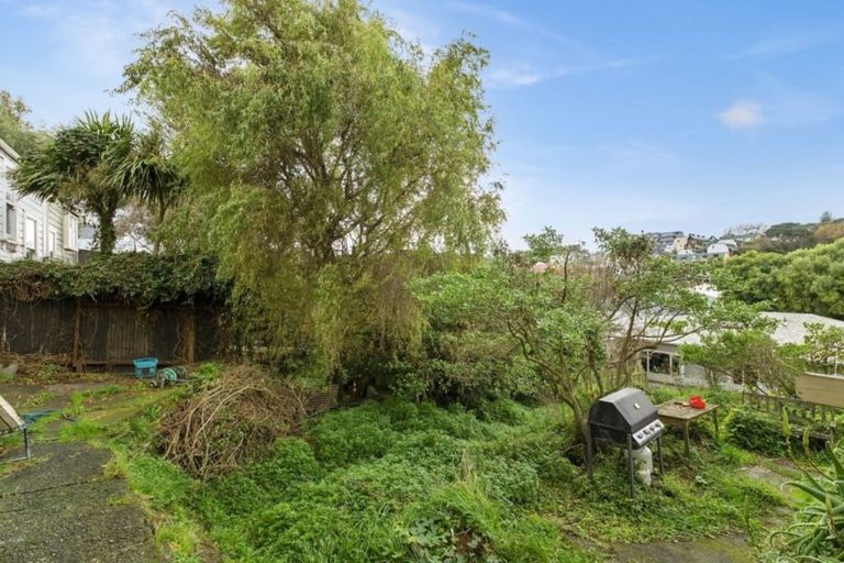 Photo of property in 129 Daniell Street, Newtown, Wellington, 6021