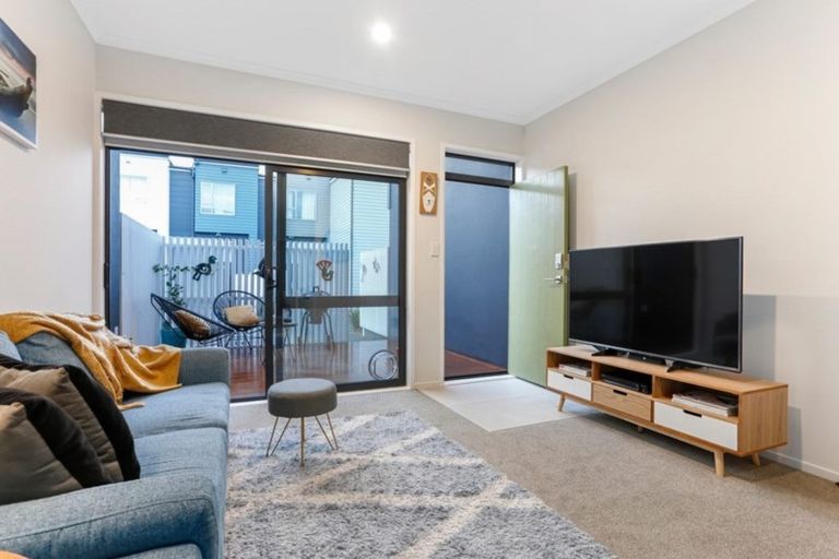 Photo of property in 14 Mollusc Road, Hobsonville, Auckland, 0616