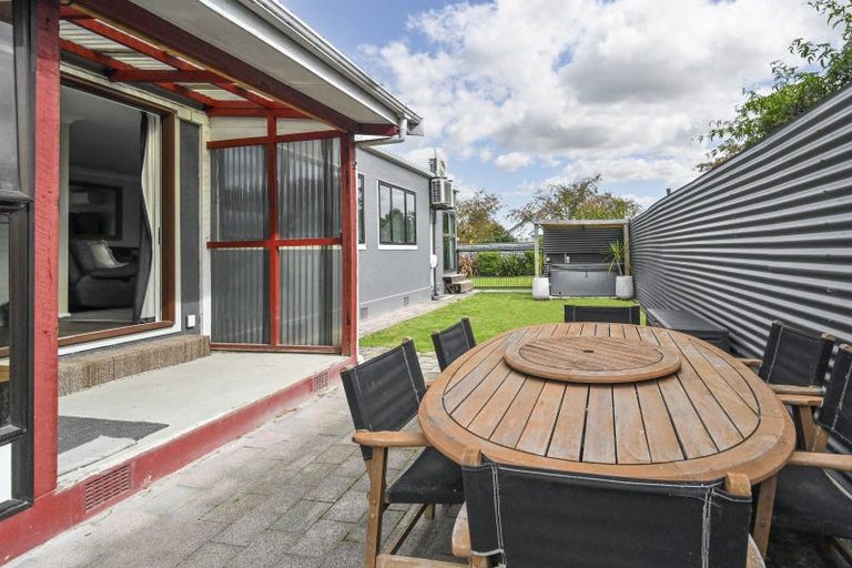 Photo of property in 402 Awatea Street, Akina, Hastings, 4122