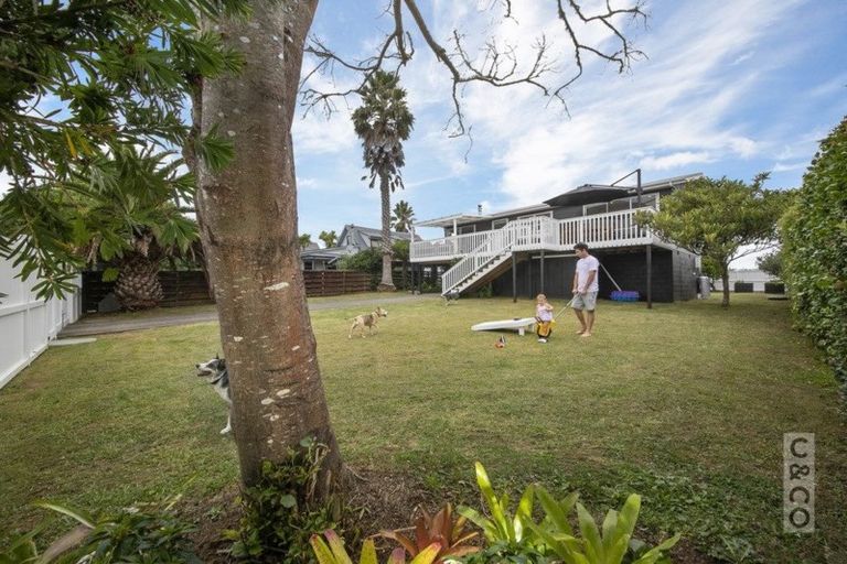 Photo of property in 28 Queen Street, Riverhead, 0820