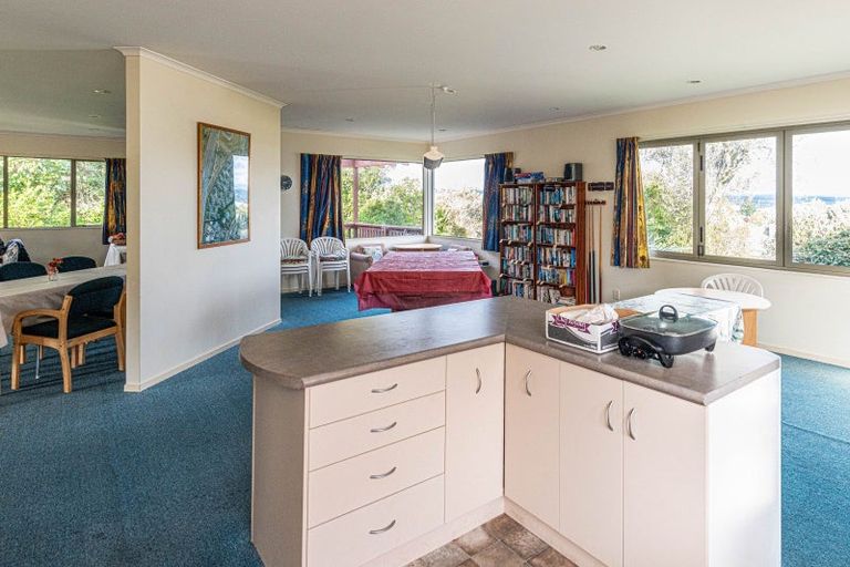 Photo of property in 22 Lakeridge Close, Rangatira Park, Taupo, 3330