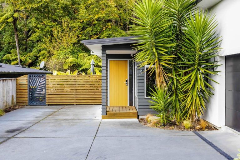 Photo of property in 8 Bright Way, Lower Vogeltown, New Plymouth, 4310