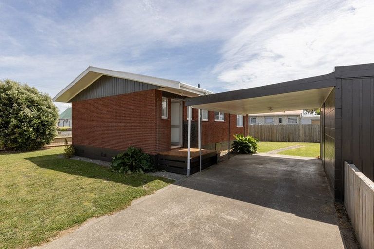 Photo of property in 74 Main Street, Edgecumbe, 3120