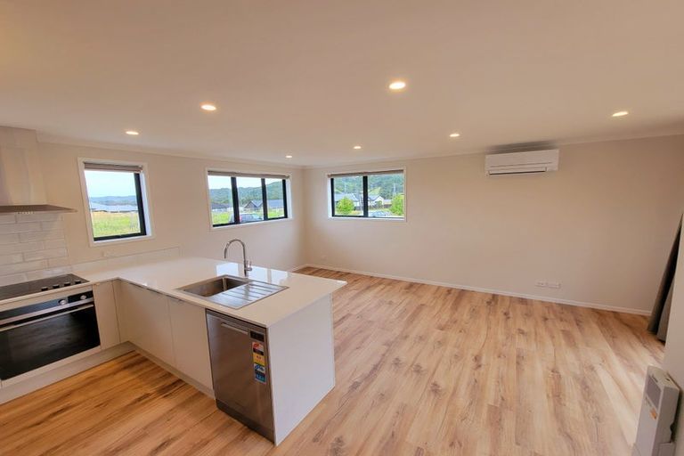 Photo of property in 18 Paihere Street, Huapai, 0810