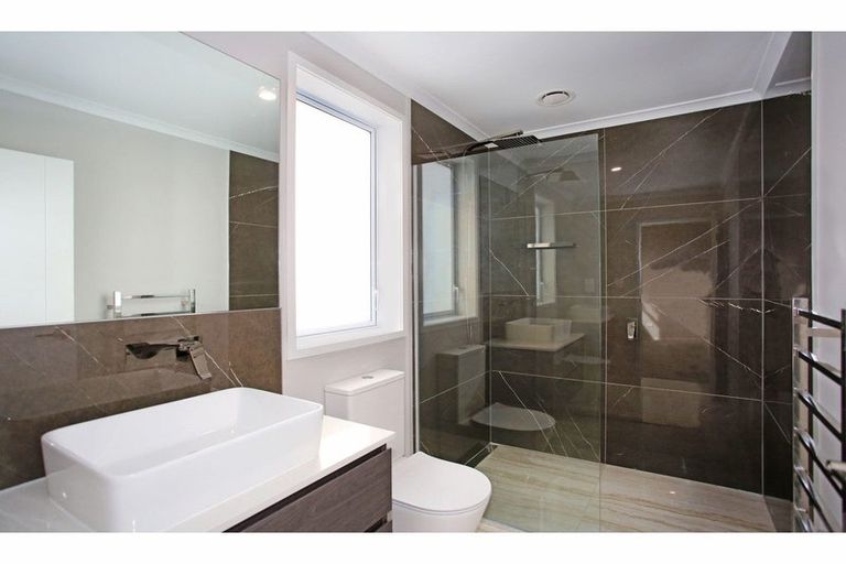 Photo of property in 1 Te Paahi Avenue, Waiuku, 2123