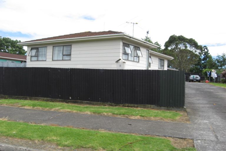Photo of property in 9 Tacon Place, Mangere, Auckland, 2022