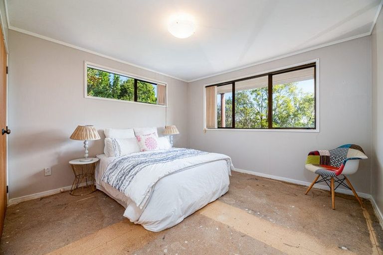 Photo of property in 84a/2 Avonleigh Road, Green Bay, Auckland, 0604