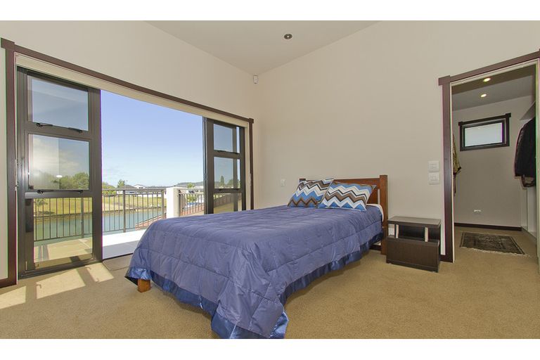 Photo of property in 10 Hei Esplanade, Whitianga, 3510