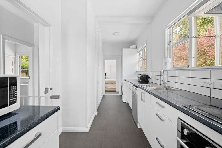 Photo of property in 14 Plunket Terrace, Hamilton East, Hamilton, 3216