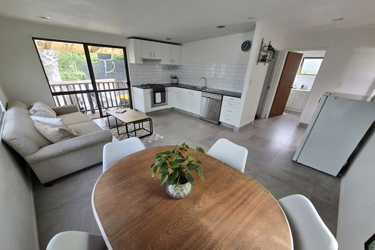 Photo of property in 37a Huka Road, Birkenhead, Auckland, 0626