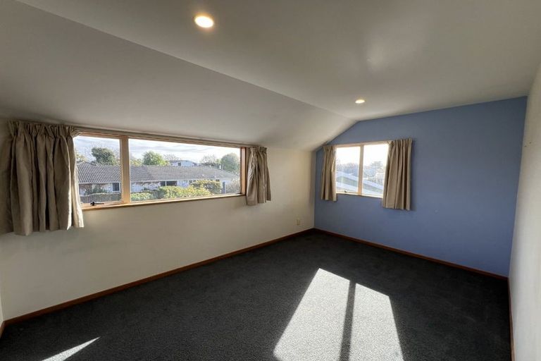 Photo of property in 33 Veitches Road, Casebrook, Christchurch, 8051