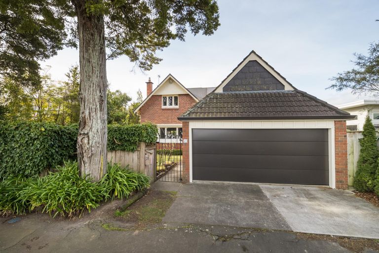 Photo of property in 21 Batt Street, West End, Palmerston North, 4410