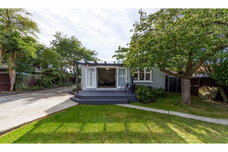 Photo of property in 319 Hendersons Road, Hoon Hay, Christchurch, 8025