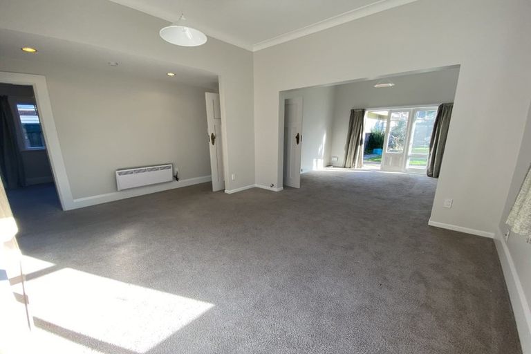 Photo of property in 103 Freyberg Street, Lyall Bay, Wellington, 6022