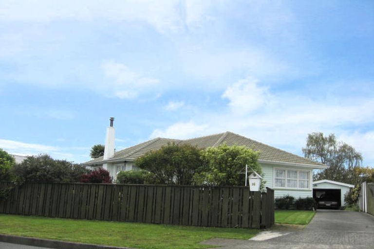 Photo of property in 16 Kea Street, Stoke, Nelson, 7011