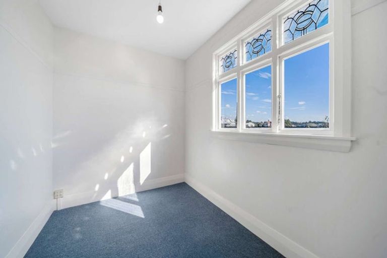 Photo of property in 35 Wharfe Street, South Hill, Oamaru, 9400
