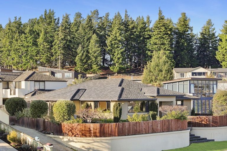 Photo of property in 45 Kings Drive, Wanaka, 9305