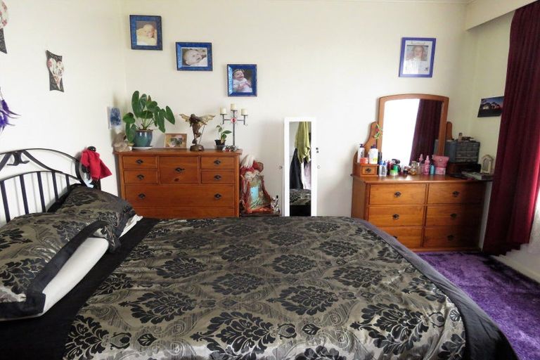 Photo of property in 121 Romilly Street, Westport, 7825