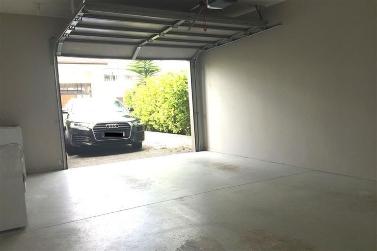 Photo of property in 13/1 Gracechurch Drive, Flat Bush, Auckland, 2016
